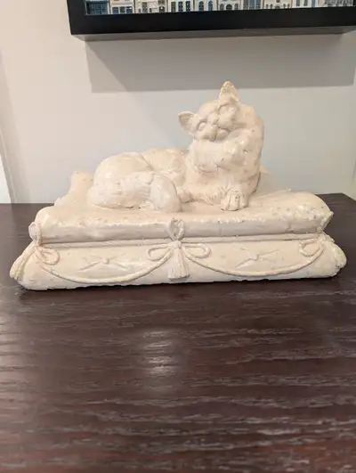 Statue Bonded Marble Cat Resting on Pillow, View more