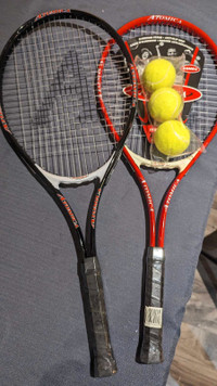 2 raquettes de tennis neuves et balles