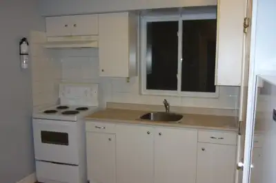 One Bedroom Apartment For Rent (Caledonia and Eglinton)
