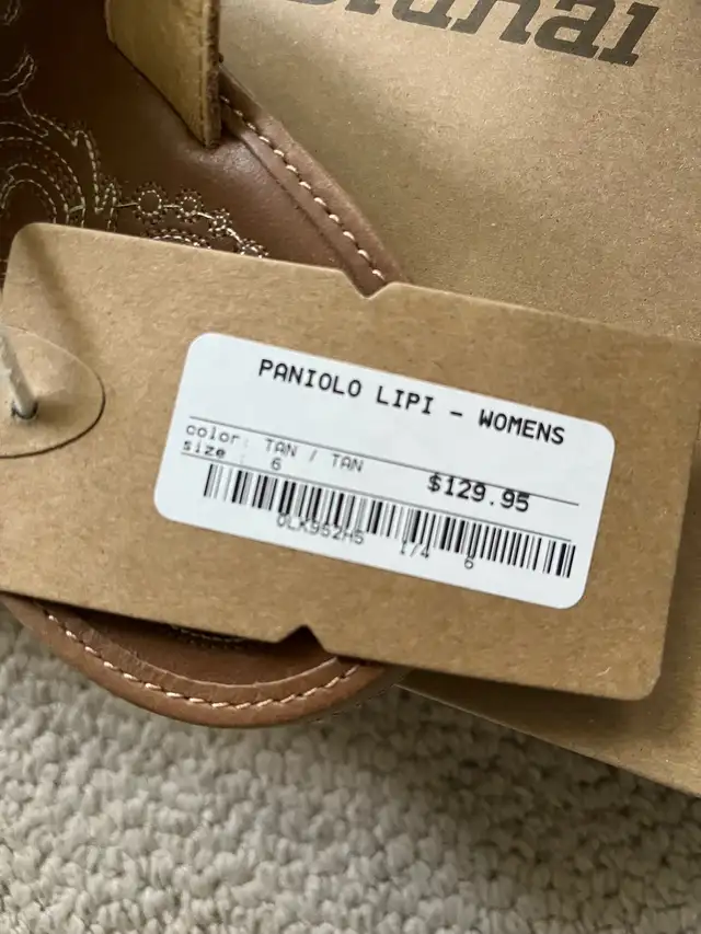 Olukai Paniolo BNWT Women’s sandals size 6/36 in Women's - Shoes in Markham / York Region - Image 3