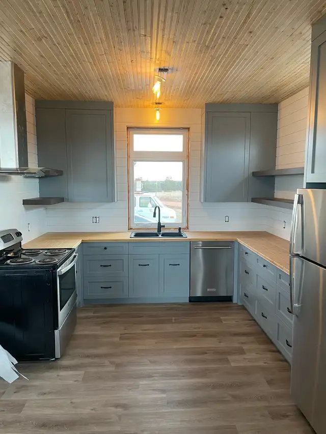 Red Seal Cabinetmaker looking for weekend work497679180843591680