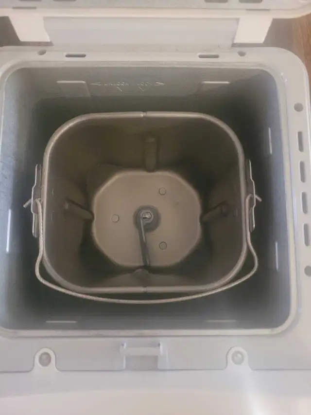 Bread Maker in Processors, Blenders & Juicers in Brantford - Image 3