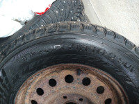 4 pneus Hiver Nokian Tyres clouté 