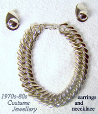 Vintage costume jewellery Necklace/ Earrings –heavy chain look,