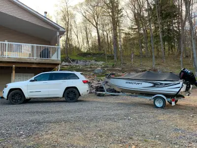The 2020 Starcraft Patriot 14 Tiller (often listed as the Patriot 14 TL) is a durable, wood-free alu...