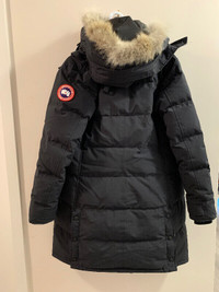 Canada Goose Shelburne Parka ( for women,size :M , COLOR:NAVY)