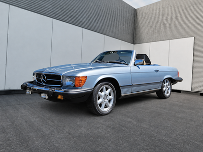 Mercedes 380 SL 1981 Cabriolet / Convertible — 2 toits — 20 500$ 225 000 km. Moteur reconnu pour sa...