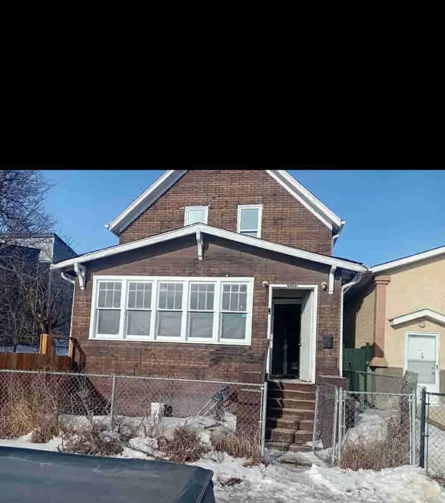 House for rent on Dufferin Ave.