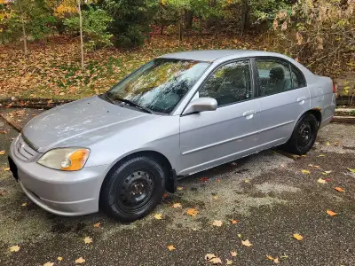 Honda Civic 225551 Km One Owner Cracked Windshield