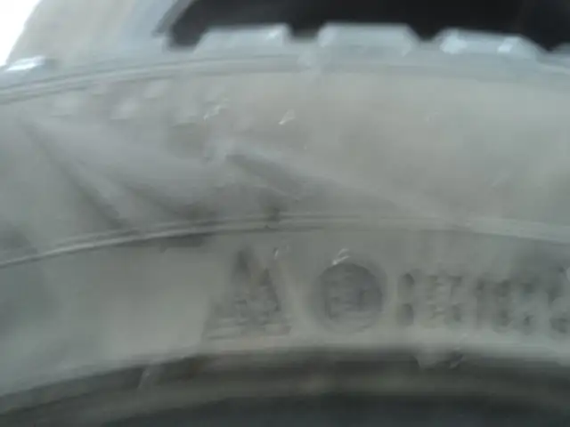 4 Kumho Winter Tires 205/55/16 in Auto Body Parts in Edmonton - Image 6