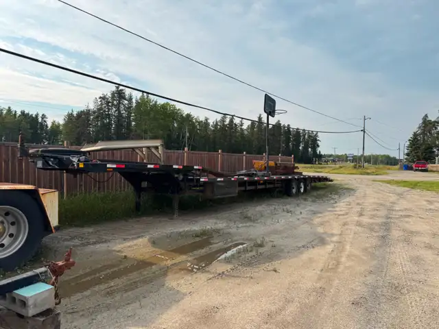 2001 Freightliner & 50 foot 3 car trailer in Heavy Trucks in Timmins - Image 11