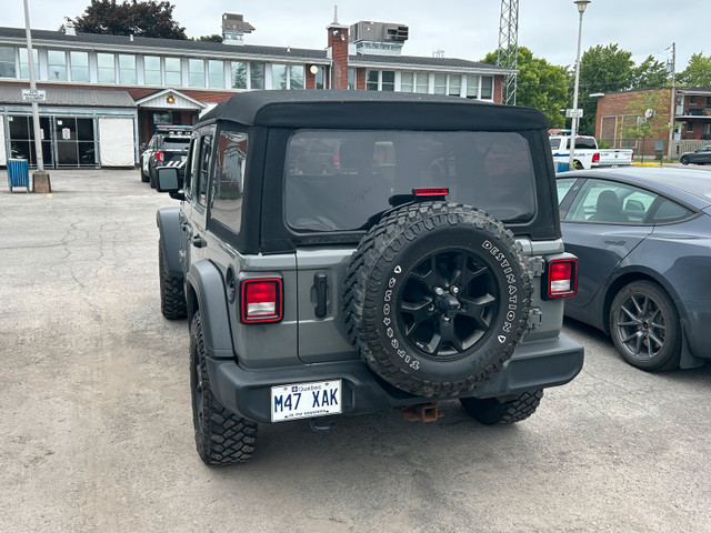 Jeep Wrangler Willys edition  dans Autos et camions  à Ville de Montréal - Image 4