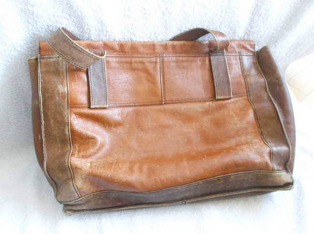 Mallette valise ANTIQUE – 100% cuir dans Art et objets de collection  à Ville de Québec - Image 2