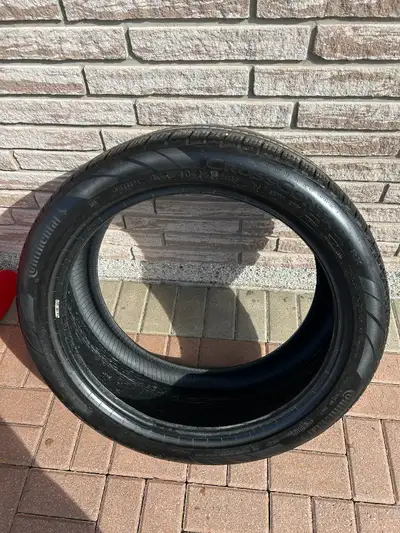 Pneu Continental anti-crevaison Contiseal 275 40R21. Bon pour les Equinox EV Traction 7/32 neuf 9/32