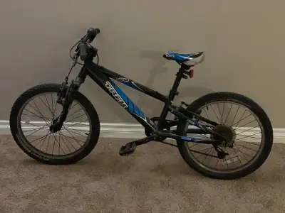 Kids TREK MT60 20  inch mountain bike, View more