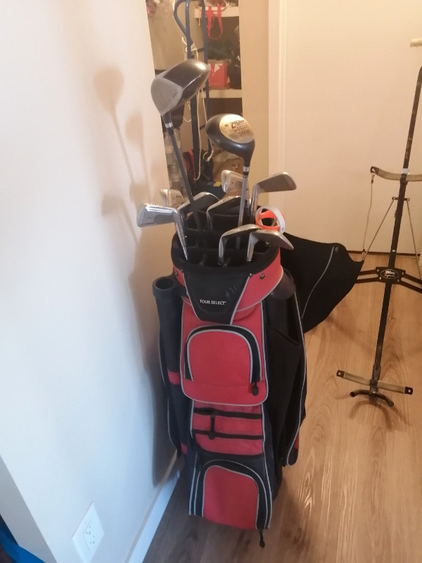Complete Set of Golf Clubs/Balls/Tees with 2 Wheel Push Cart in Golf in Winnipeg - Image 4