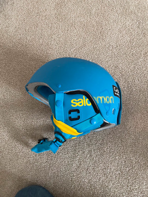 Ski Helmet | Ski Equipment For Sale in Ottawa | Kijiji Classifieds