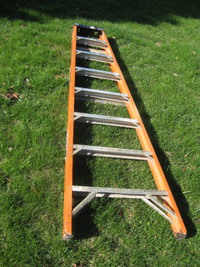 Industrial Lite Fiberglass Ladder 8FT