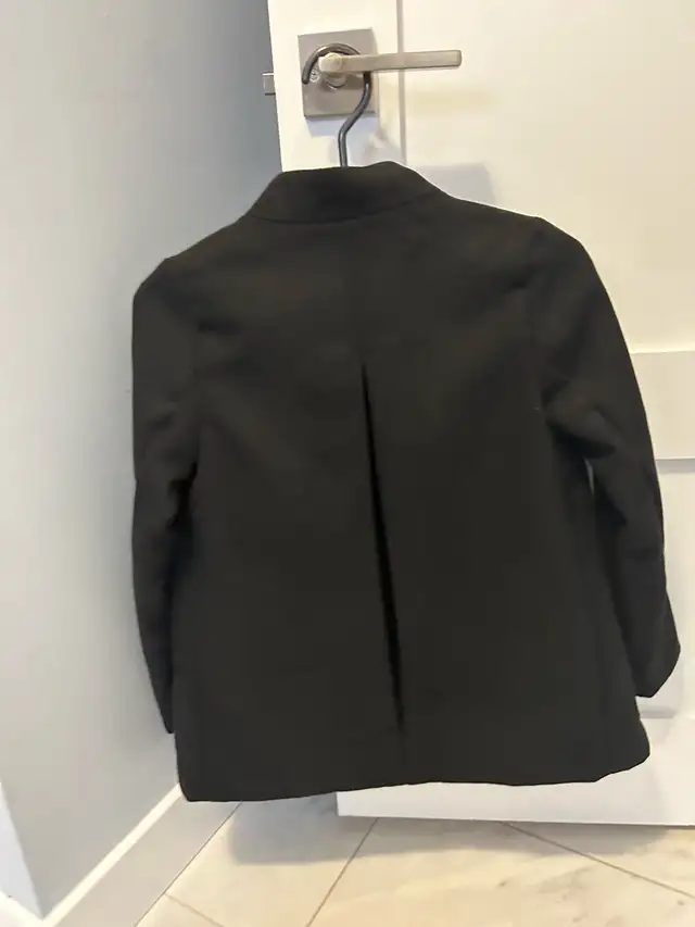 Gymboree Black Coat in Kids & Youth in Ottawa - Image 4