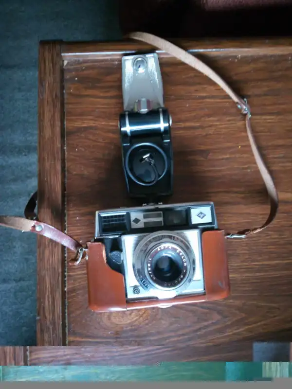 antique camaras64520012147714121