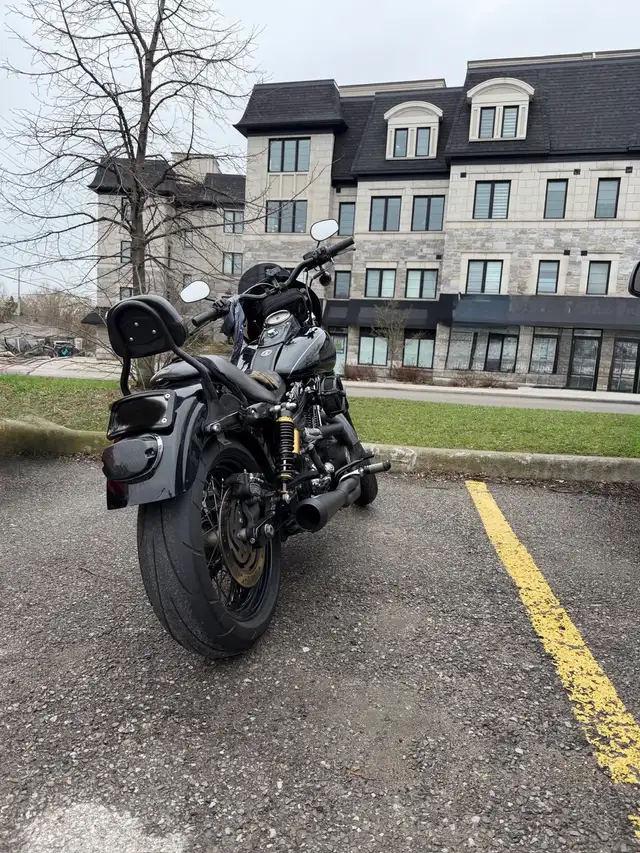 2010 Harley Dyna Super Glide Club Style – Clean & Loaded in Street, Cruisers & Choppers in City of Toronto - Image 9