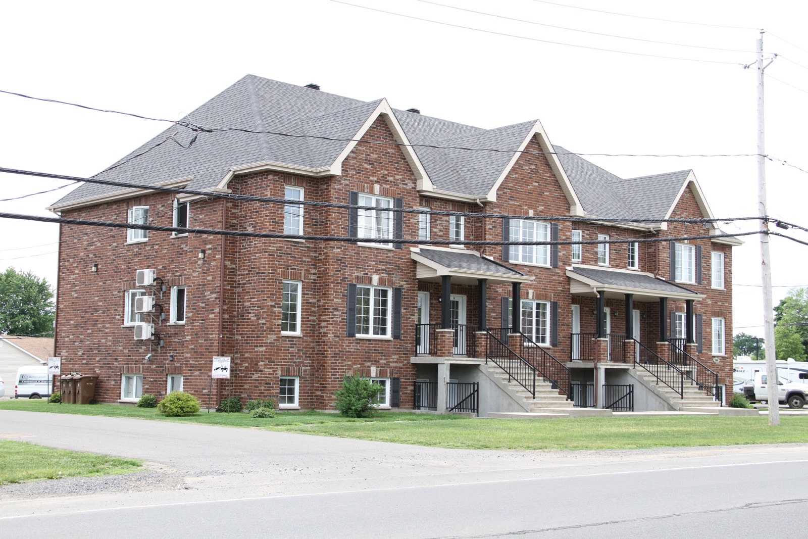 3140 Chem. d'Oka — photo 1