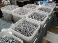 LARGE VARIETY OF SCREWS AND NAILS