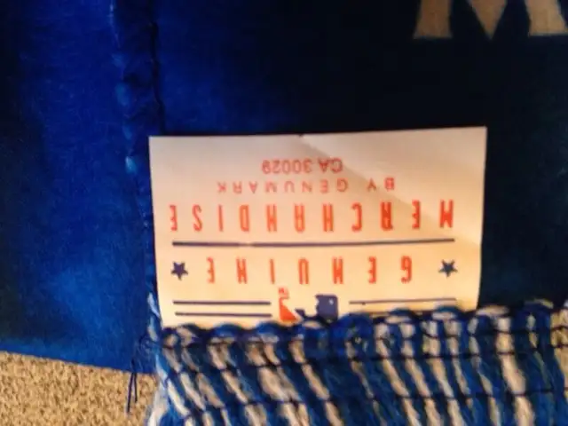 Toronto blue Jays scarf MLB in Arts & Collectibles in Gatineau - Image 6