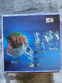 Glass shrimp cocktail serving glasses