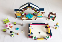 LEGO / FRIENDS / SNOW RESORT ICE RINK / (100% COMPLETE)