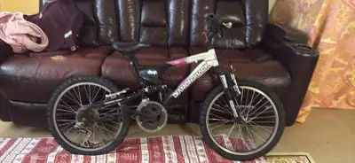 Diamondback 520 Sensor Mountain Bike – Perfect for Kids Ages 6–1, View more
