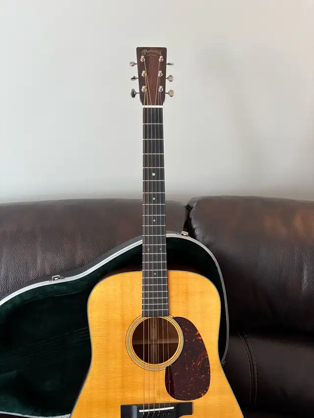 Martin & Co. D-18 Acoustic Guitar in Guitars in Gatineau - Image 3