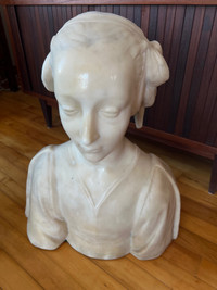 Sculpture buste féminin en marbre 