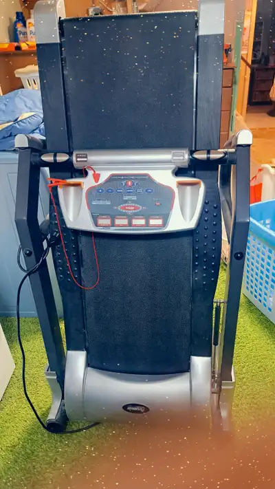 Progression treadmill with all the bells and whistles. Includes timer distance monitor interactive s...