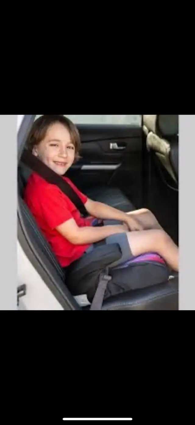 Booster Car Seat - Graco in Strollers, Carriers & Car Seats in Mississauga / Peel Region - Image 10