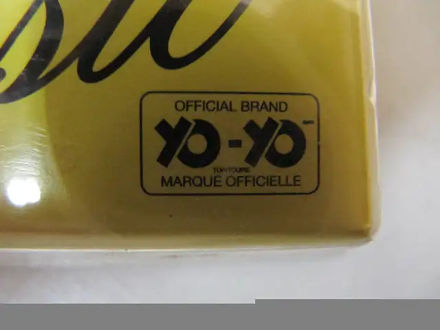 YoYo Classic & Yomega Saber Fireball YoYos Brand New 1990-2000s in Arts & Collectibles in Mississauga / Peel Region - Image 7