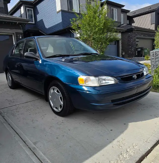 1998 Toyota Corolla one owner532102008685219844