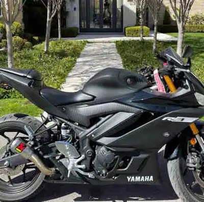 Bike has been exceptionally well maintained and cared for. Low mileage. Regular oil changes and runs...