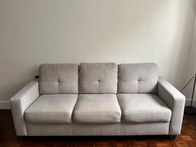 Structube Erin 3-Seater Sofa - Light Grey in Couches & Futons in City of Toronto - Image 3