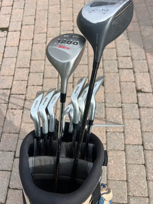 Cynergy -Wilson  Golf Bag Set  in Golf in Barrie - Image 5