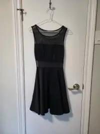 Black Guess Dress (Size XS)