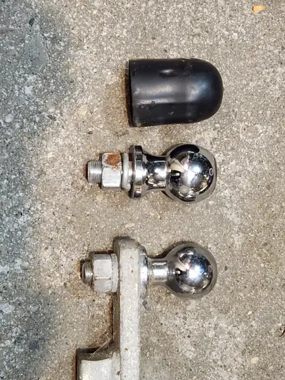 Ball Hitch 1 7/8 inch dia. ball $10 2 inch dia. ball $10 3/4 inch nut Trailer Hitch $10 1 1/4 inch s...