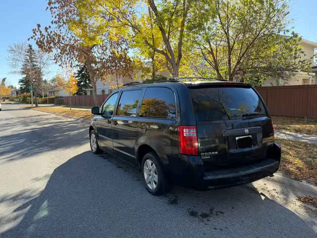 2009 dodge caravan 