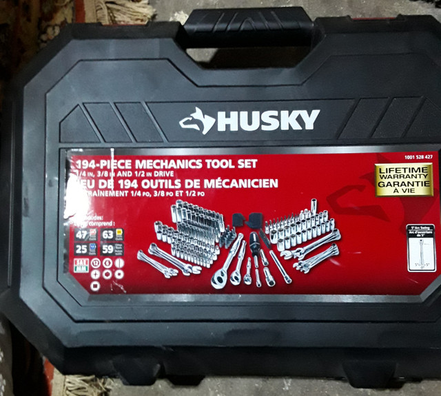 Husky Mechanic Tool Set (194-Piece) in Hand Tools in Hamilton