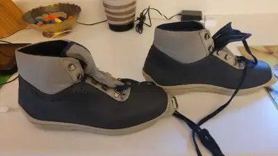 Cross-country ski boot, View more