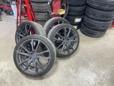 Volkswagen 5x112. 235/35/ZR19 3 wheels have a hop to them. (Bent) drives pretty smooth. Envy flow fo...