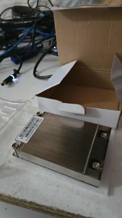 ️ Radiateur / Dissipateur Thermique CPU Serveur – NEUF – 5$ ch, View more
