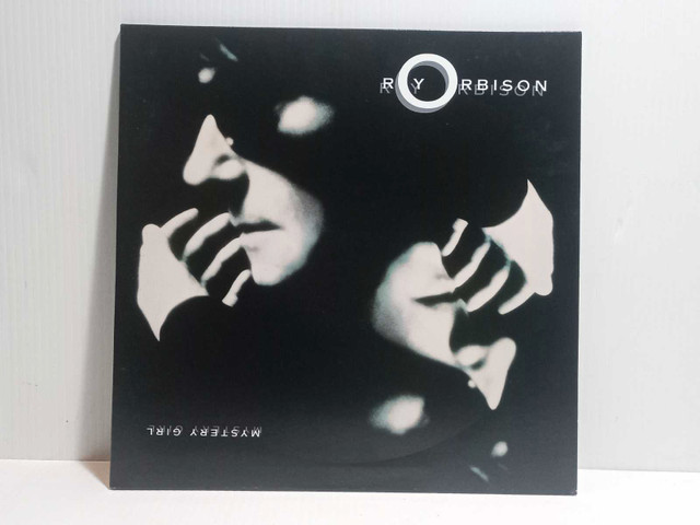 1989 Roy Orbison Mystery Girl Vinyl Record Music Album  in CDs, DVDs & Blu-ray in North Bay