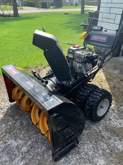 342 cc Briggs and Stratton engine is good and starts. Broken pull start and drive train issue (won’t...