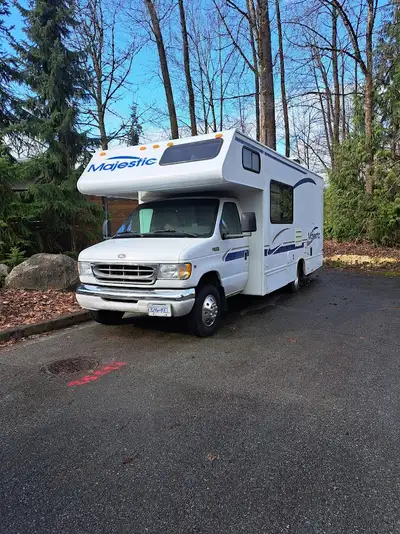 Automatic transmission V 10 6.8 L Engine, A/C, 171,000 km Fridge, Stove, Oven, Microwave, Furnace Le...